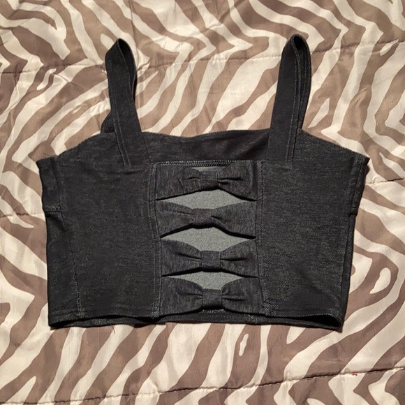 NWT! Bow Back crop top tank! - Picture 2 of 3